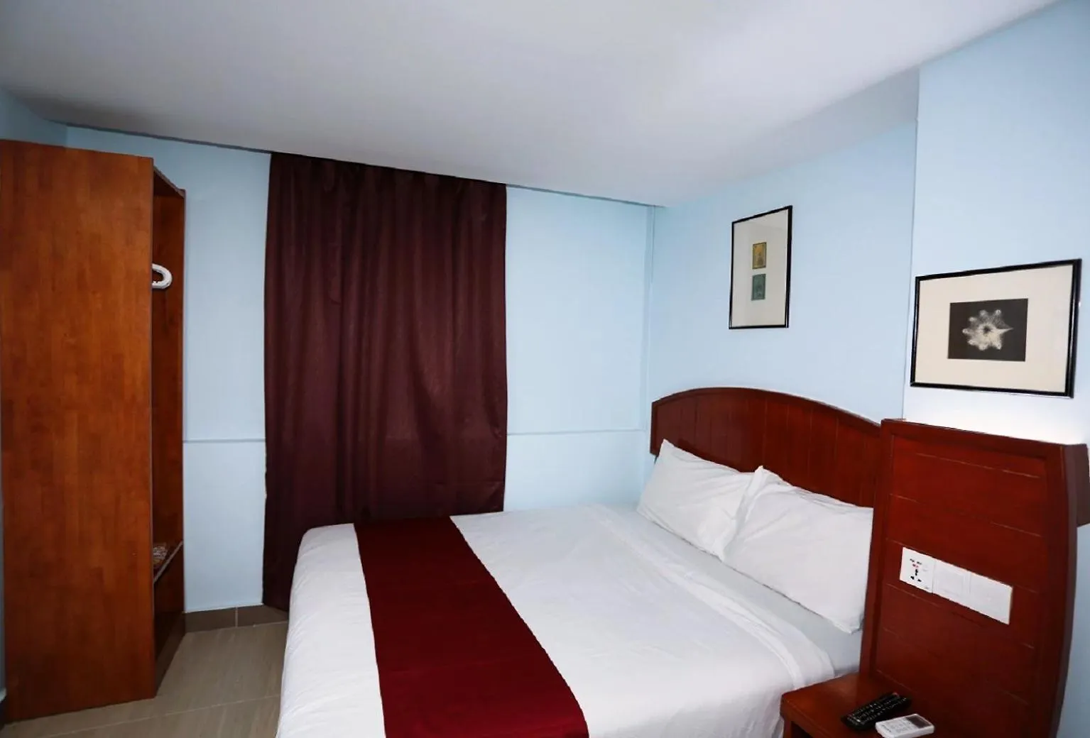 Hotel Orkid Hills At Kuala Lumpur 3*,